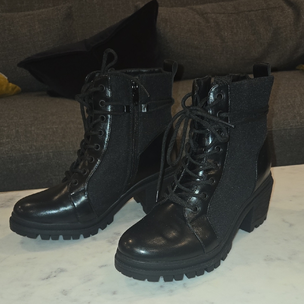 Insulated Zip Up Combat Boots NWOT